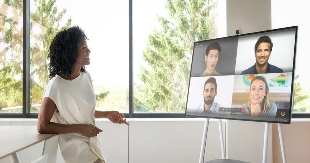 Microsoft-Surface-Hub-2s-1068x561-01