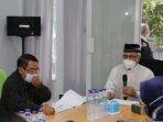 Ketua Komisi IV DPRD Provinsi Jawa Barat, Tetep Abdulatip meminta program unggulan lebih dioptimalkan. Hal itu berkaitan dengan pemulihan ekonomi dalam kondisi Pandemi Covid 19 Ketua Komisi IV DPRD Provinsi Jawa Barat, Tetep Abdulatip meminta program unggulan lebih dioptimalkan. Hal itu berkaitan dengan pemulihan ekonomi dalam kondisi Pandemi Covid 19